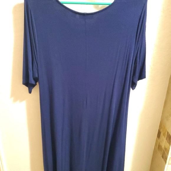 Blue, flower embroidered Nina Leonard dress - Picture 6 of 7